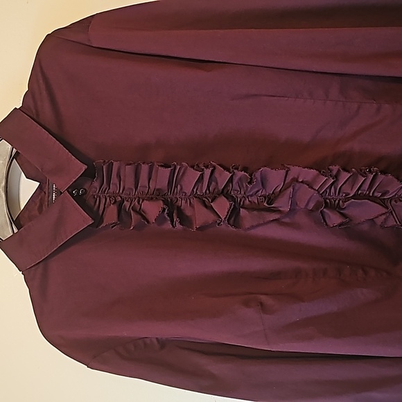 New York & Company Women's Stretch Ruffle Front‎ Long-Sleeves Top Sz XL Burgundy - Picture 6 of 11